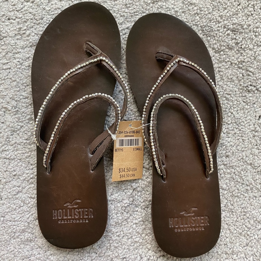Hollister Sandals 6/7 XS Brown Silver Beading NWT